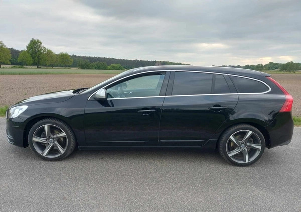 Volvo V60 cena 50000 przebieg: 248000, rok produkcji 2012 z Gostynin małe 704